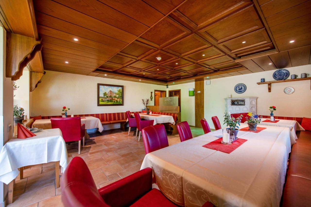 Waldesblick, Hotel-Restaurant Лар Экстерьер фото