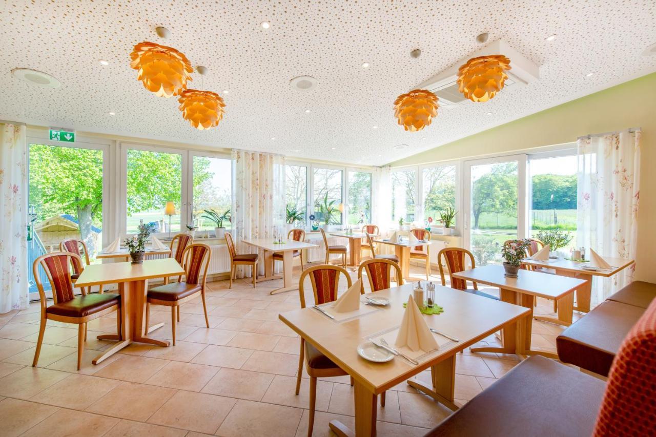 Waldesblick, Hotel-Restaurant Лар Экстерьер фото