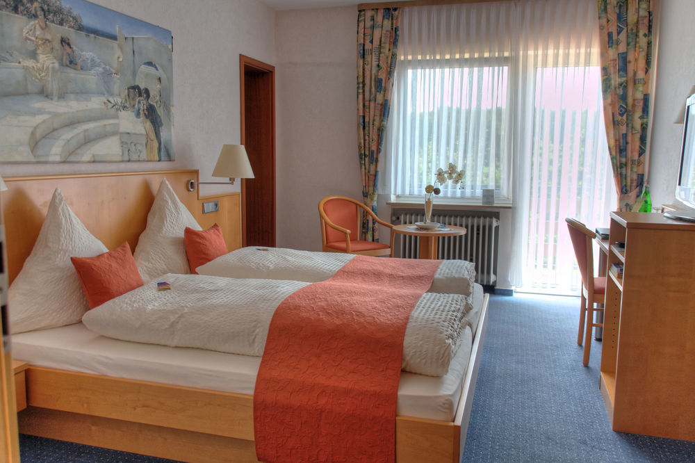 Waldesblick, Hotel-Restaurant Лар Экстерьер фото