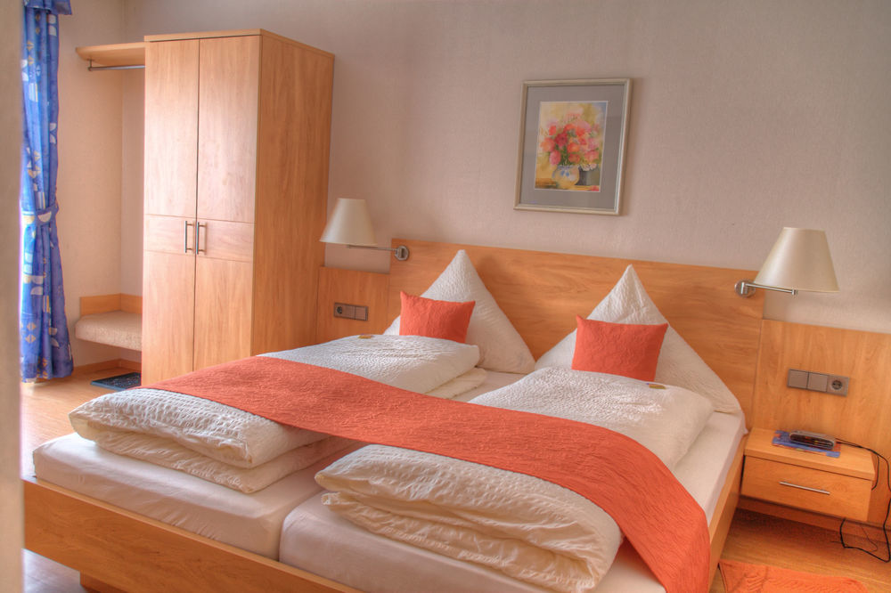 Waldesblick, Hotel-Restaurant Лар Экстерьер фото